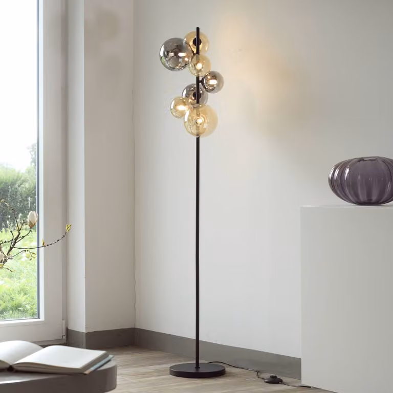Lámpara de pie Paul Neuhaus Popsicle negra de estilo moderno para salón o comedor con detalles en cristal y metal